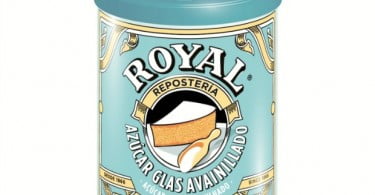 Royal lança cacau magro em pó e açúcar baunilhado glacé
