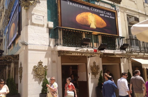 Casa Portuguesa do Pastel de Bacalhau abre na Rua Augusta