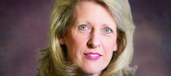 Christine Cross apresenta keynote no inRetail 2012