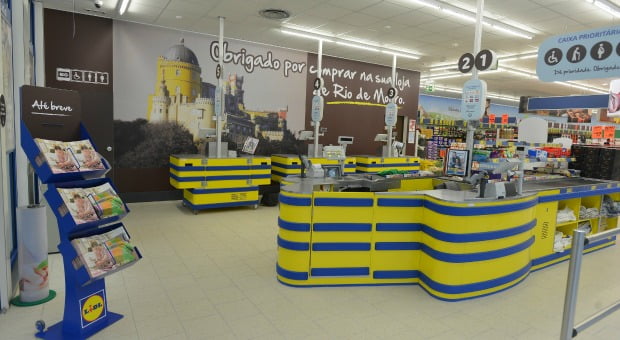 Lidl reabre lojas de Rio de Mouro e de Valença