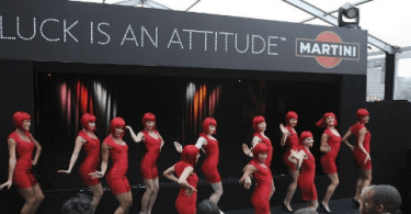Martini procura mulher para nova campanha publicitária