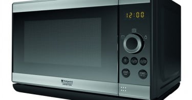 Hotpoint lança nova linha de micro-ondas