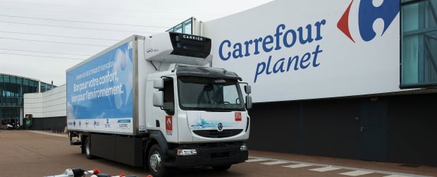 Maior camião elétrico do mundo em experiência no Carrefour