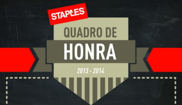Staples premeia mérito escolar com "Quadro de Honra"