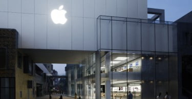 John Brower assume retalho da Apple