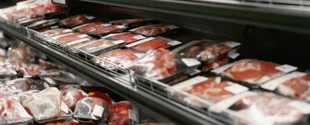 Carne de porco embalada domina espaço no linear