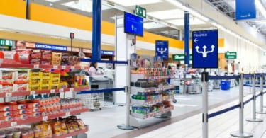 Carrefour Espanha dá descontos a maiores de 65 anos