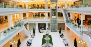 Portugueses mais pobres evitam centros comerciais no Natal