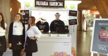 Compal Essencial abre frutarias em estações de metro
