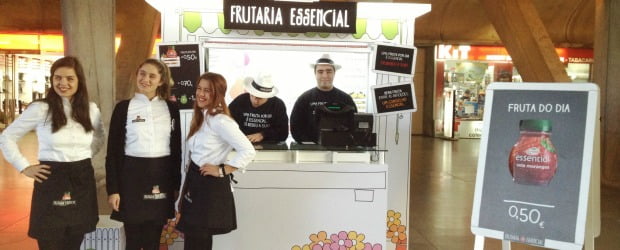Compal Essencial abre frutarias em estações de metro