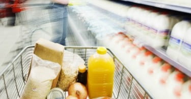 Estudo Cetelem concluiu que portugueses são os que mais procuram reduzir a despesa