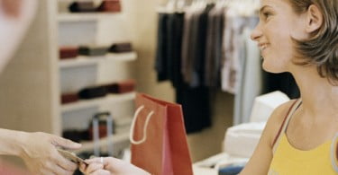 46% dos portugueses faz compras de natal duas semanas antes