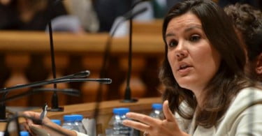 Assunção Cristas admite necessidade de legislar contratos com produtores