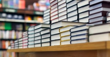 31% pedem emprestado ou compram livros em segunda mão