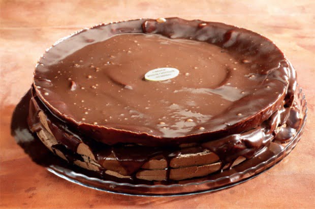 O Melhor Bolo de Chocolate do Mundo abre loja na Foz
