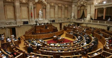 DEO prevê quebras sucessivas do consumo até 2016