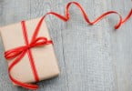 Portugueses vão comprar mais presentes para si próprios este Natal