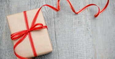 Portugueses vão comprar mais presentes para si próprios este Natal