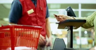 Retalhistas não afastam possibilidade de impugnar nova taxa alimentar