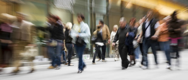 Confiança do consumidor desce e economia é principal preocupação