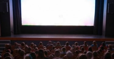 Empresa brasileira reabre cinemas nos centros comerciais da Sonae Sierra