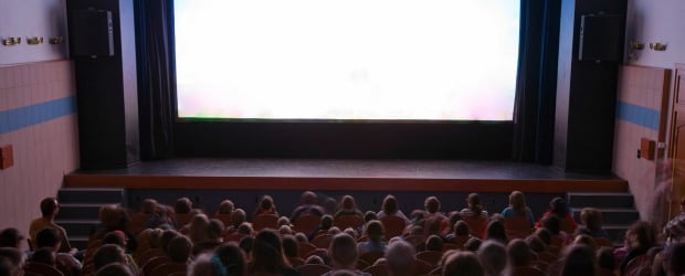 Empresa brasileira reabre cinemas nos centros comerciais da Sonae Sierra