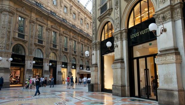 58% dos millennials recorrem ao online para pesquisar sobre artigos de luxo