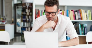 Geração Y evita o telefone em contexto de trabalho
