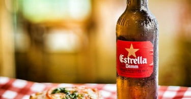 Estrella Damm pizza