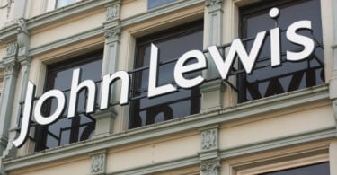 John Lewis fachada Distribuicao Hoje