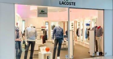 Lacoste loja montra
