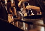 Há novas regras de venda e consumo de bebidas alcoólicas nos Açores