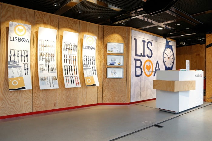 Swatch - interior pop-up store