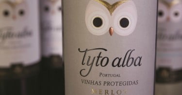 garrafa vinho Tyto Alba