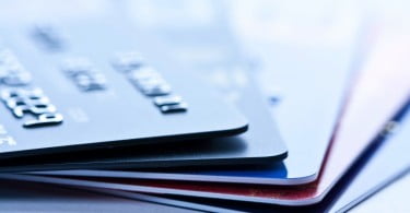 Portugueses preferem os cartões nas compras do dia-a-dia