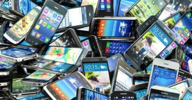 Vendas mundiais de smartphones caem pela primeira vez
