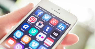 Um em cada quatro utilizadores já fez compras nas redes sociais