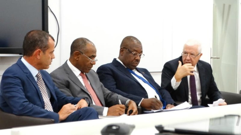 Angola e Portugal seminário Porto Business School