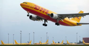 DHL Express avião Distribuição Hoje