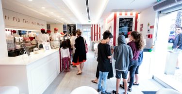 Santini cria gelados com chocolate Nestlé