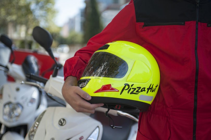 Pizza Hut Capacete