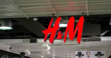 HM fachada loja Distribuição Hoje