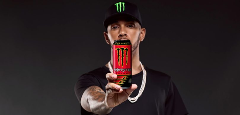 Monster High lança bebida em parceria com Lewis Hamilton