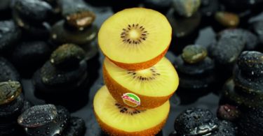 Kiwis amarelos chegam ao mercado nacional