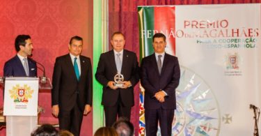 Luís Osuna Coviran premio Fernão de Magalhães Distribuição Hoje