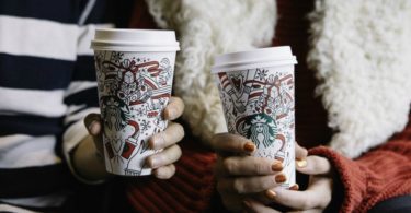 Natal já chegou às lojas Starbucks