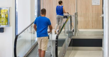 Thyssenkrupp instala o "tapete rolante mais pequeno do mundo" em supermercado italiano
