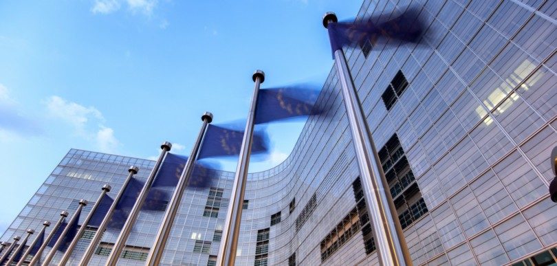 Comissão Europeia quer banir práticas de comércio desleais