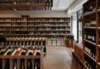 Fornecedor de vinhos Casa Real britânica vai usar rolha de cortiça portuguesa