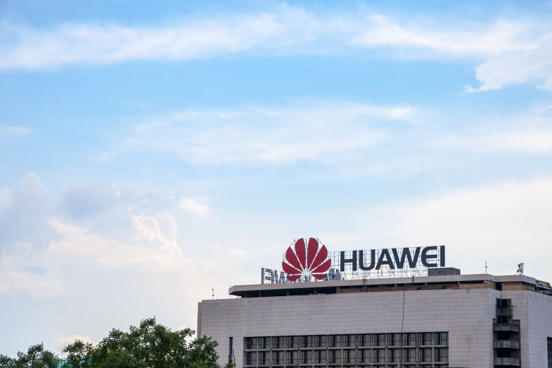 Huawei investe 44,1 M€ para desenvolver soluções ‘tech’ para o retalho